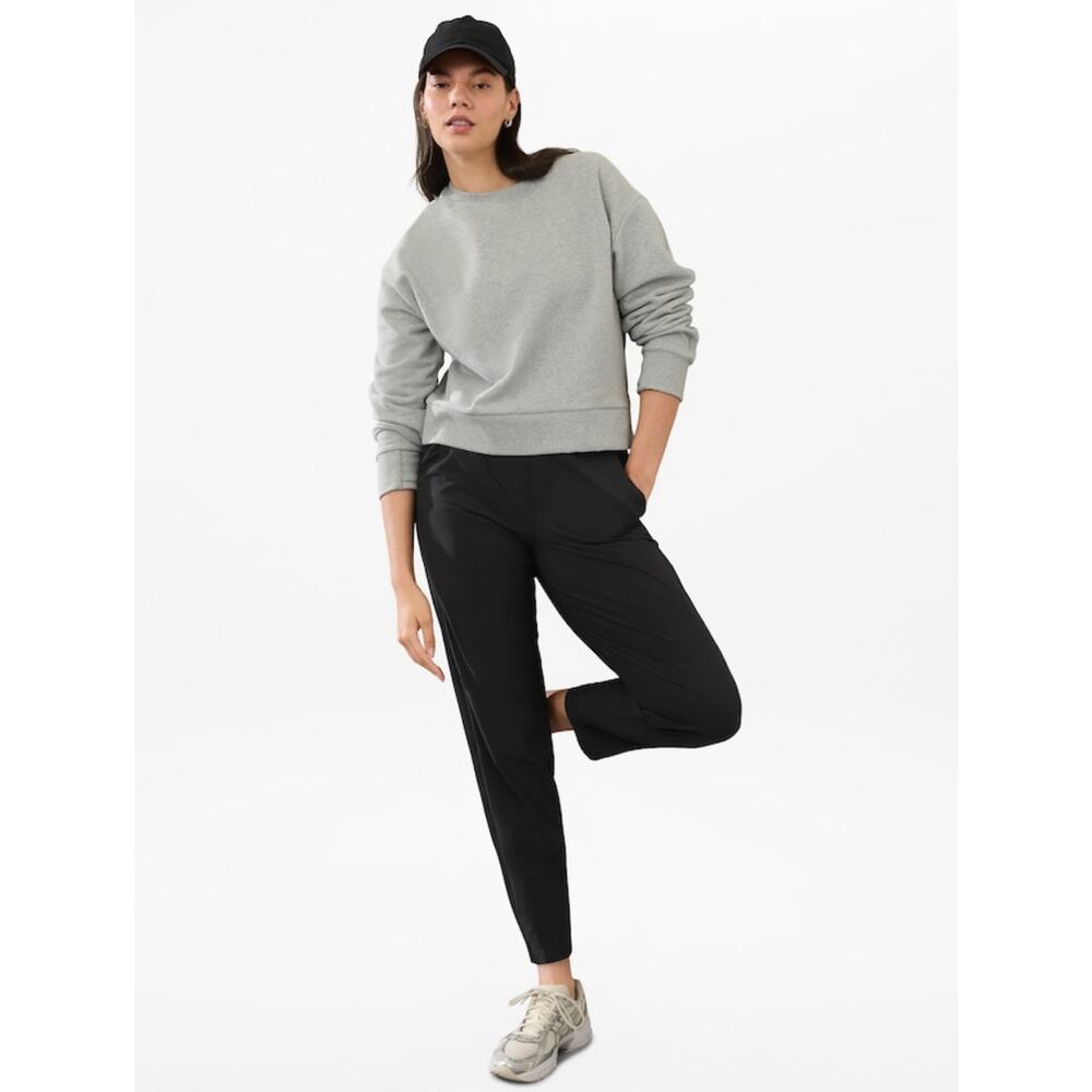 Athleta Black Ankle-Length Cropped Pants